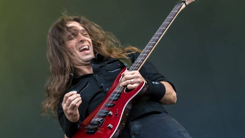 Guthrie Govan y Kiko Loureiro